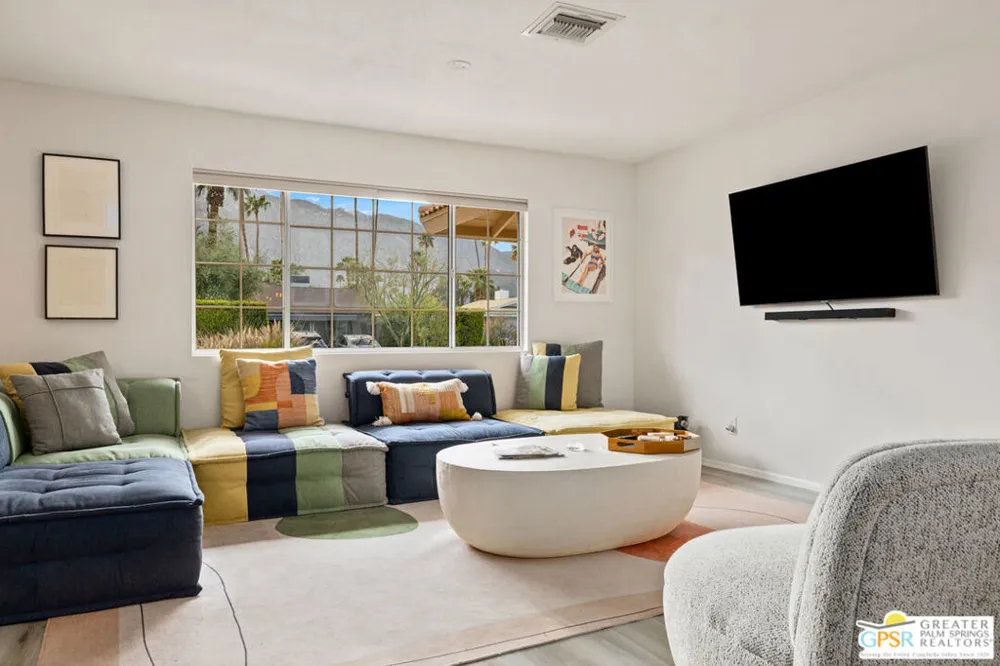 1334 S San Joaquin Drive Palm Springs, CA 92264