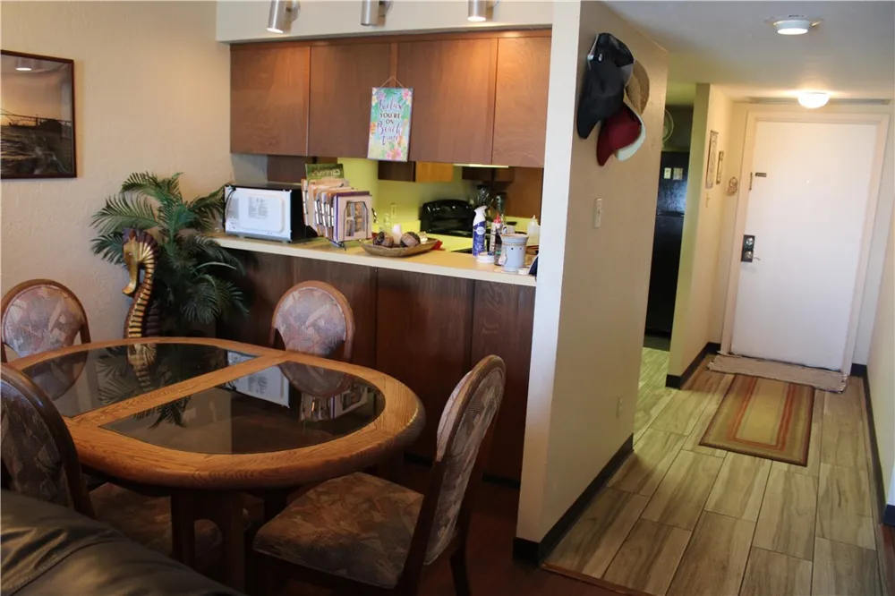 4000 Surfside Boulevard #806 Corpus Christi, TX 78402