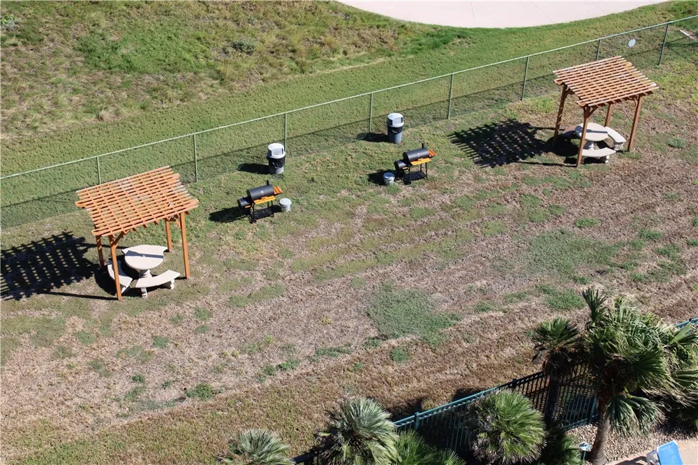 4000 Surfside Boulevard #806 Corpus Christi, TX 78402