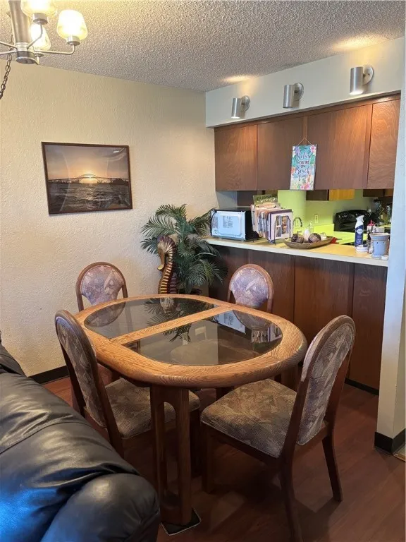 4000 Surfside Boulevard #806 Corpus Christi, TX 78402