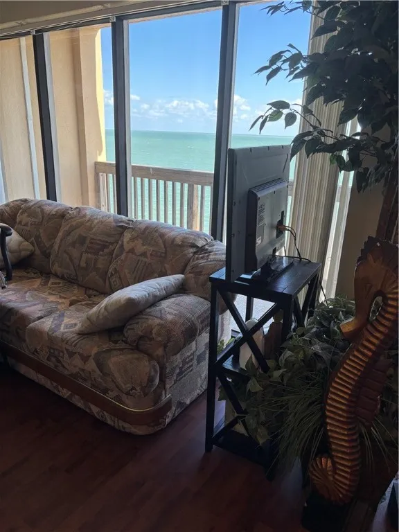 4000 Surfside Boulevard #806 Corpus Christi, TX 78402