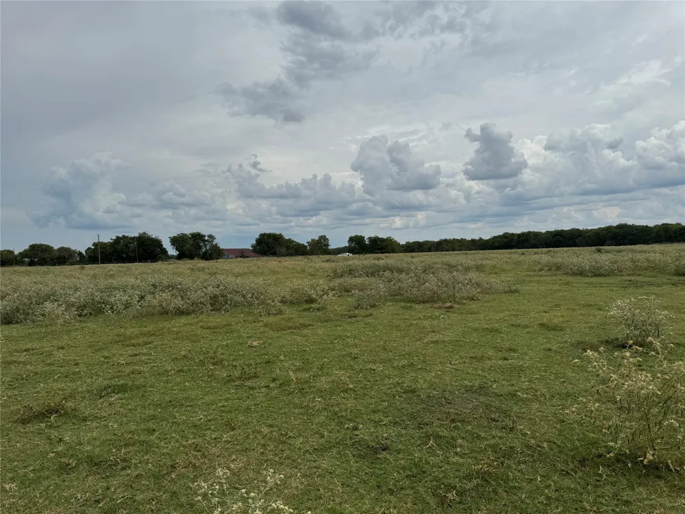 800 County Road 2870 Honey Grove, TX 75446