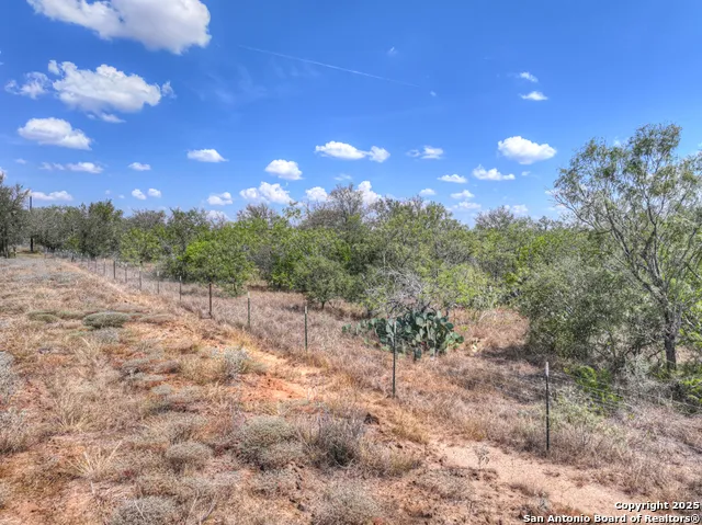 445 Single Oak Rd Seguin, TX 78155