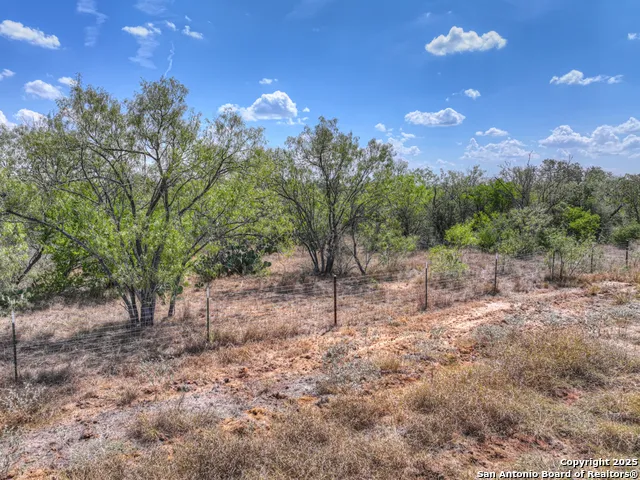 445 Single Oak Rd Seguin, TX 78155