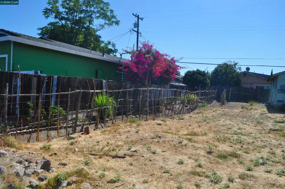 220 Delhi Ave Stockton, CA 95206