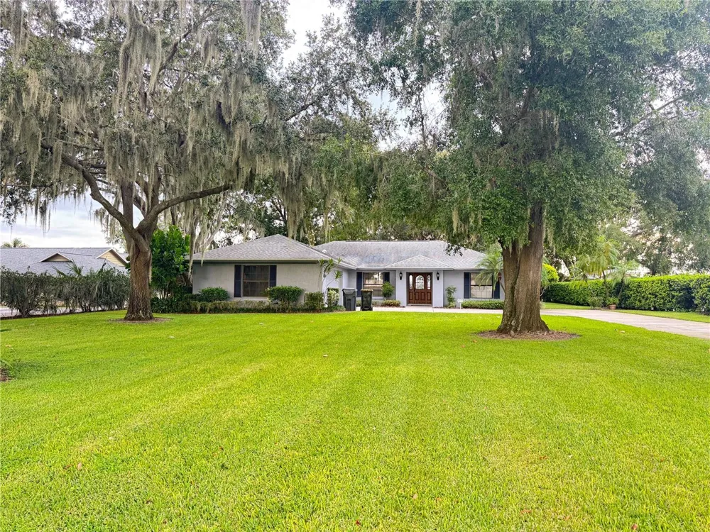 10 FT CLINCH HEIGHTS ROAD Frostproof, FL 33843