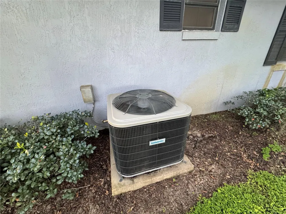 10 FT CLINCH HEIGHTS ROAD Frostproof, FL 33843