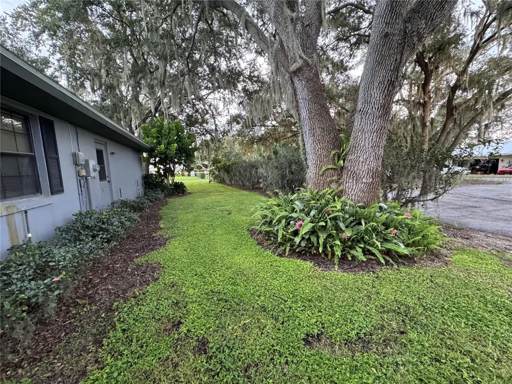 10 FT CLINCH HEIGHTS ROAD Frostproof, FL 33843