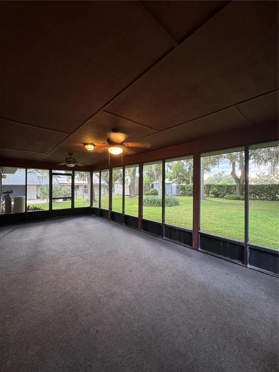 10 FT CLINCH HEIGHTS ROAD Frostproof, FL 33843