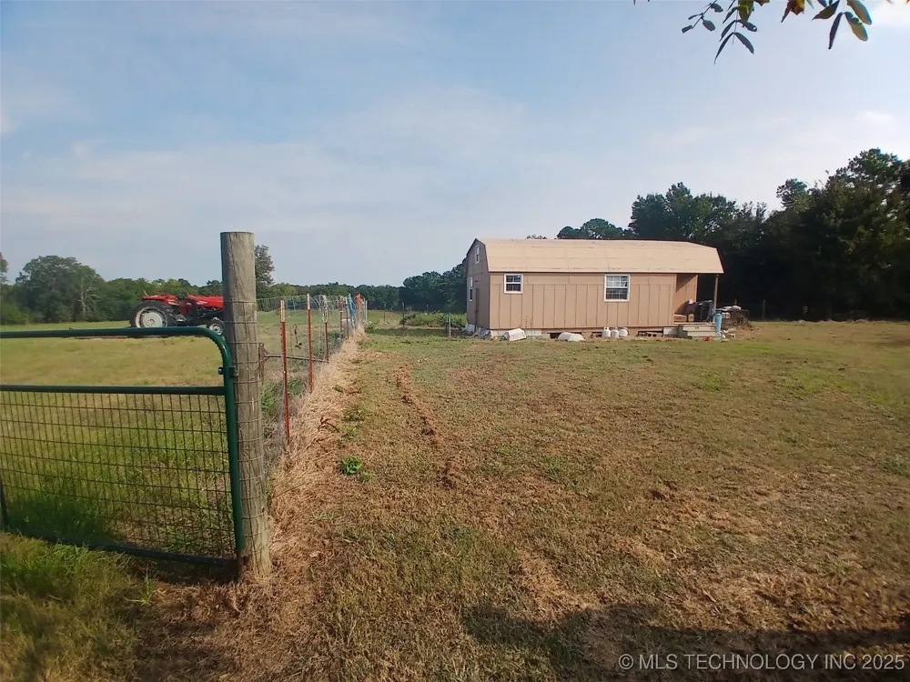 20449 E Cass Road Stigler, OK 74462