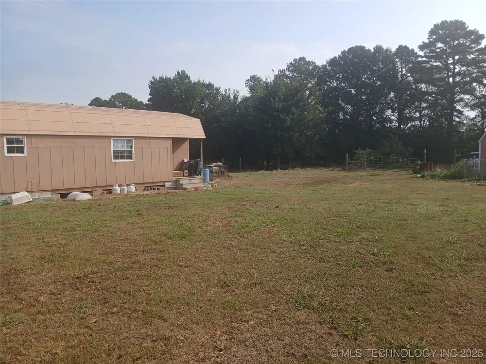20449 E Cass Road Stigler, OK 74462