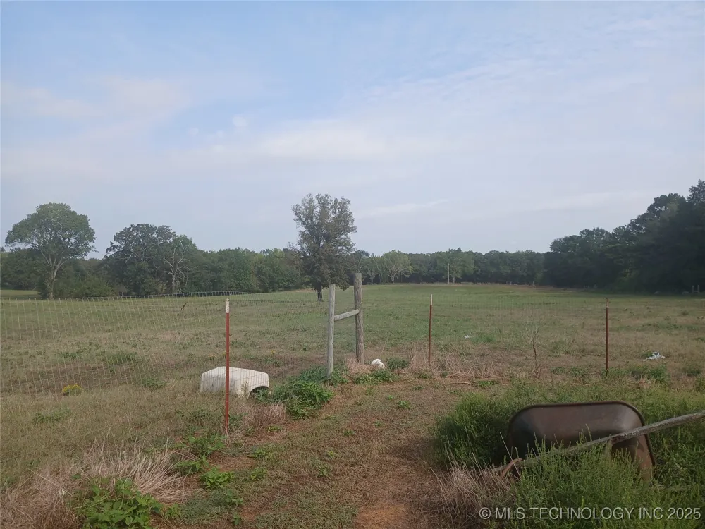 20449 E Cass Road Stigler, OK 74462