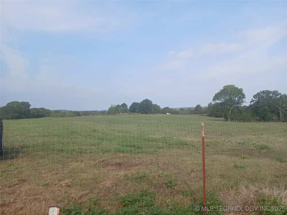 20449 E Cass Road Stigler, OK 74462