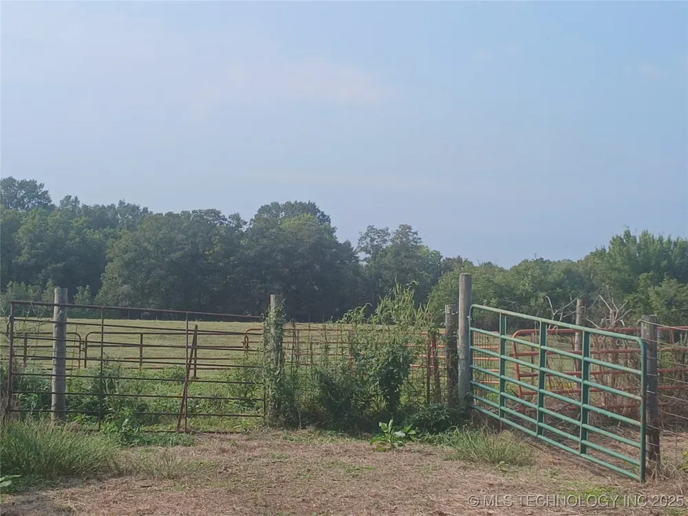20449 E Cass Road Stigler, OK 74462