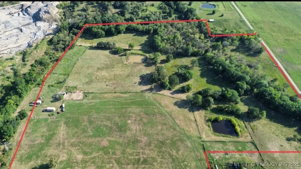 20449 E Cass Road Stigler, OK 74462