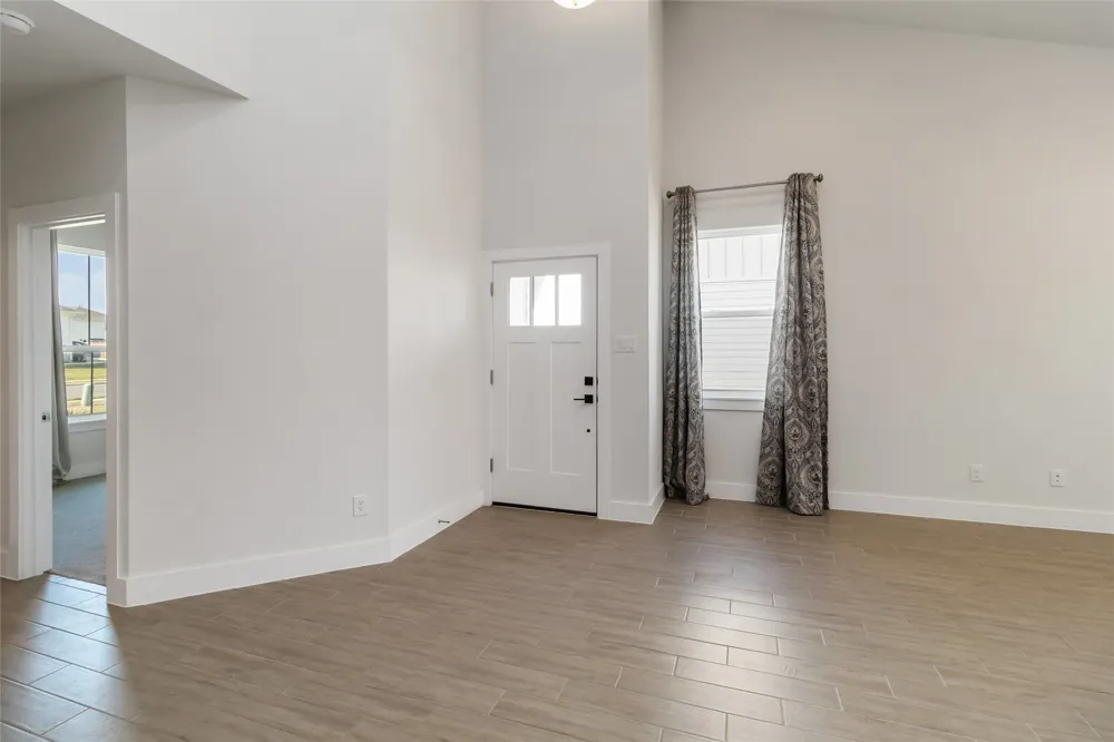220 Mirabeau Way Liberty Hill, TX 78642