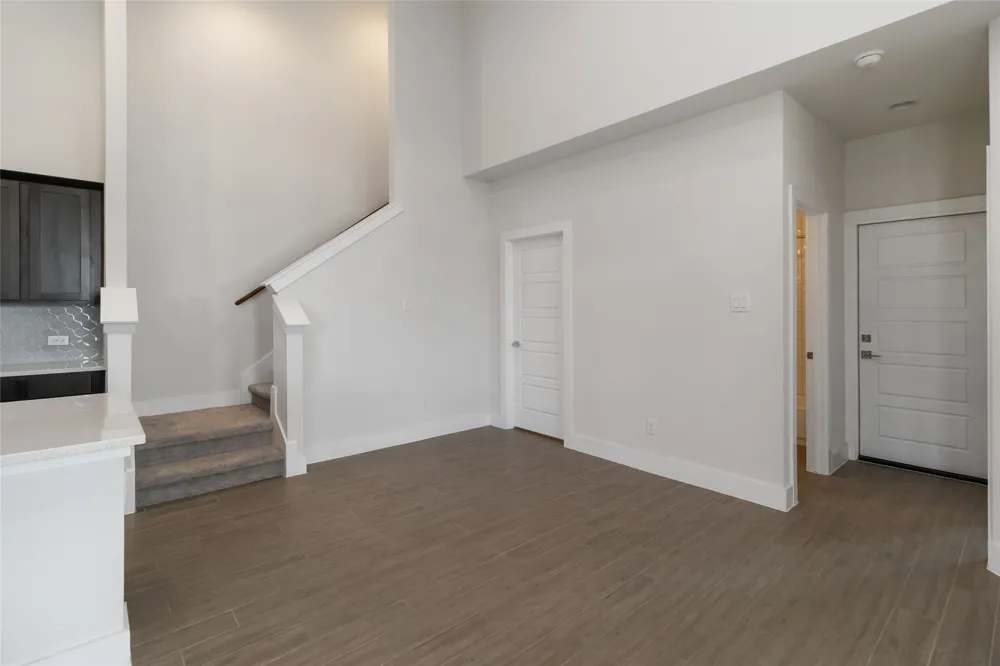 220 Mirabeau Way Liberty Hill, TX 78642