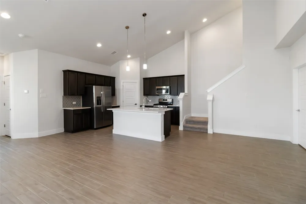 220 Mirabeau Way Liberty Hill, TX 78642