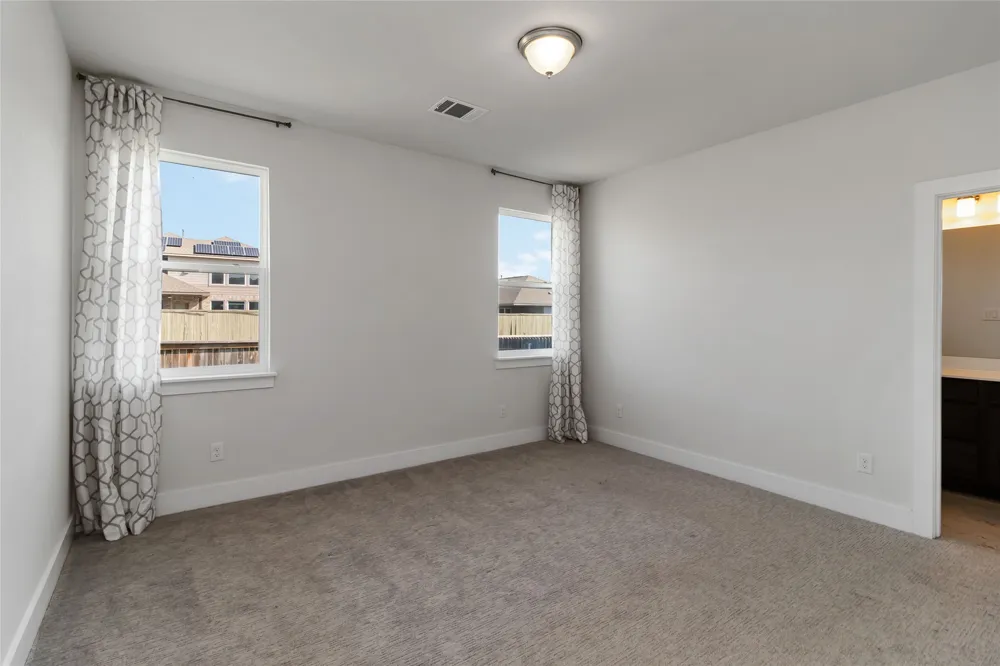 220 Mirabeau Way Liberty Hill, TX 78642