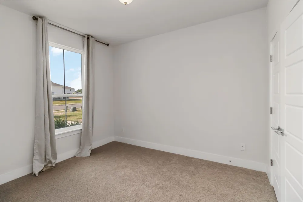 220 Mirabeau Way Liberty Hill, TX 78642