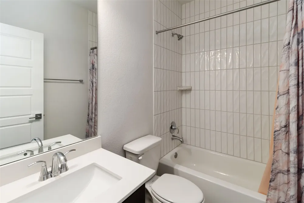 220 Mirabeau Way Liberty Hill, TX 78642