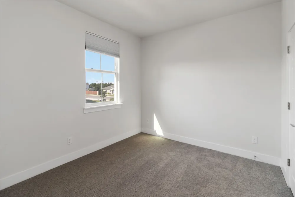 220 Mirabeau Way Liberty Hill, TX 78642