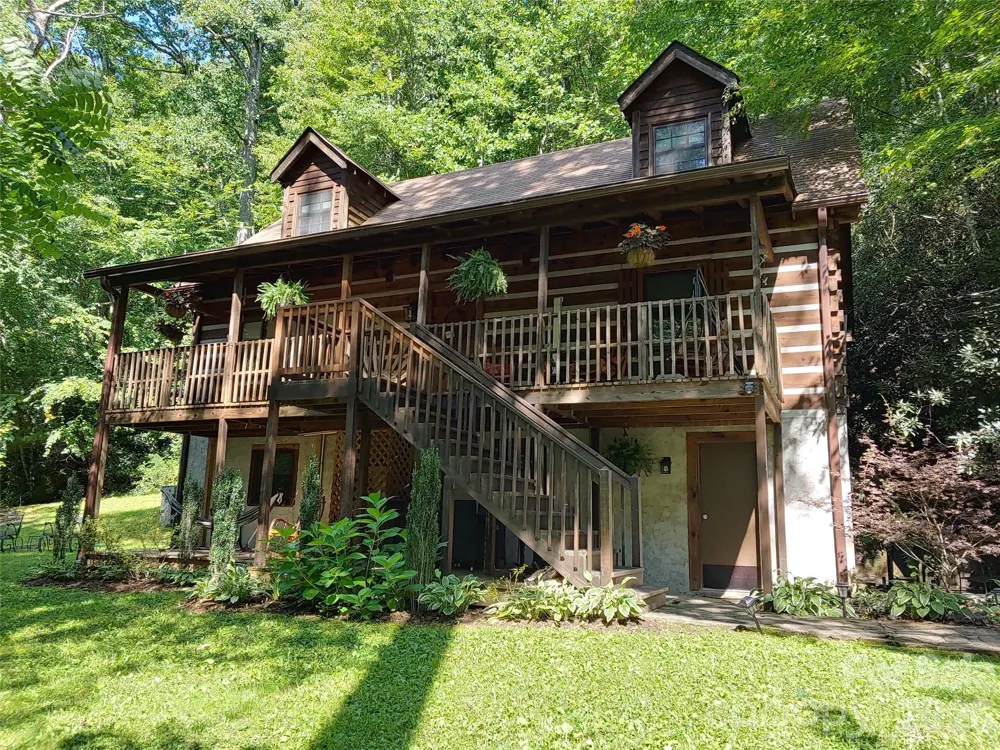 48 Buck Ridge Road Fairview, NC 28730