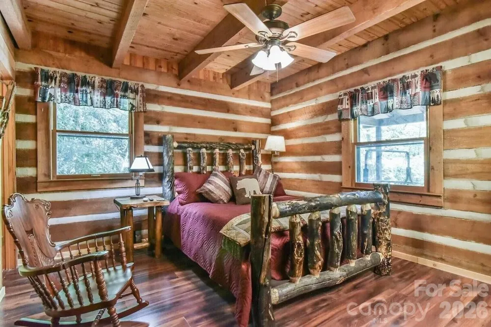 48 Buck Ridge Road Fairview, NC 28730