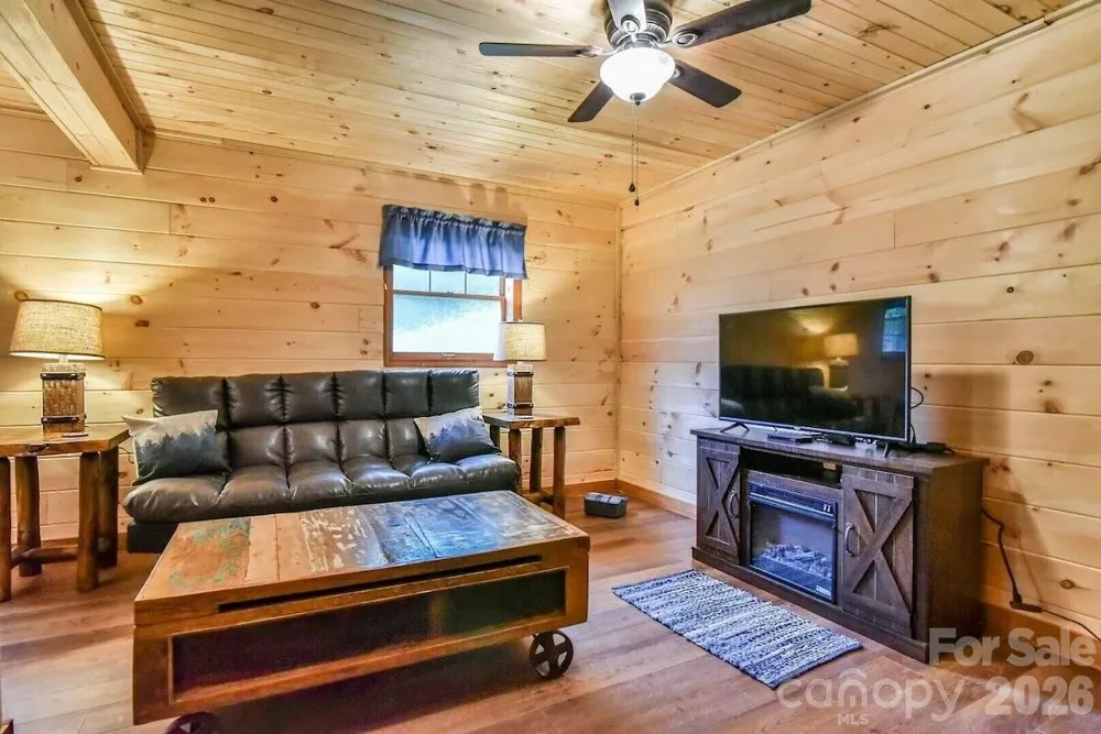 48 Buck Ridge Road Fairview, NC 28730