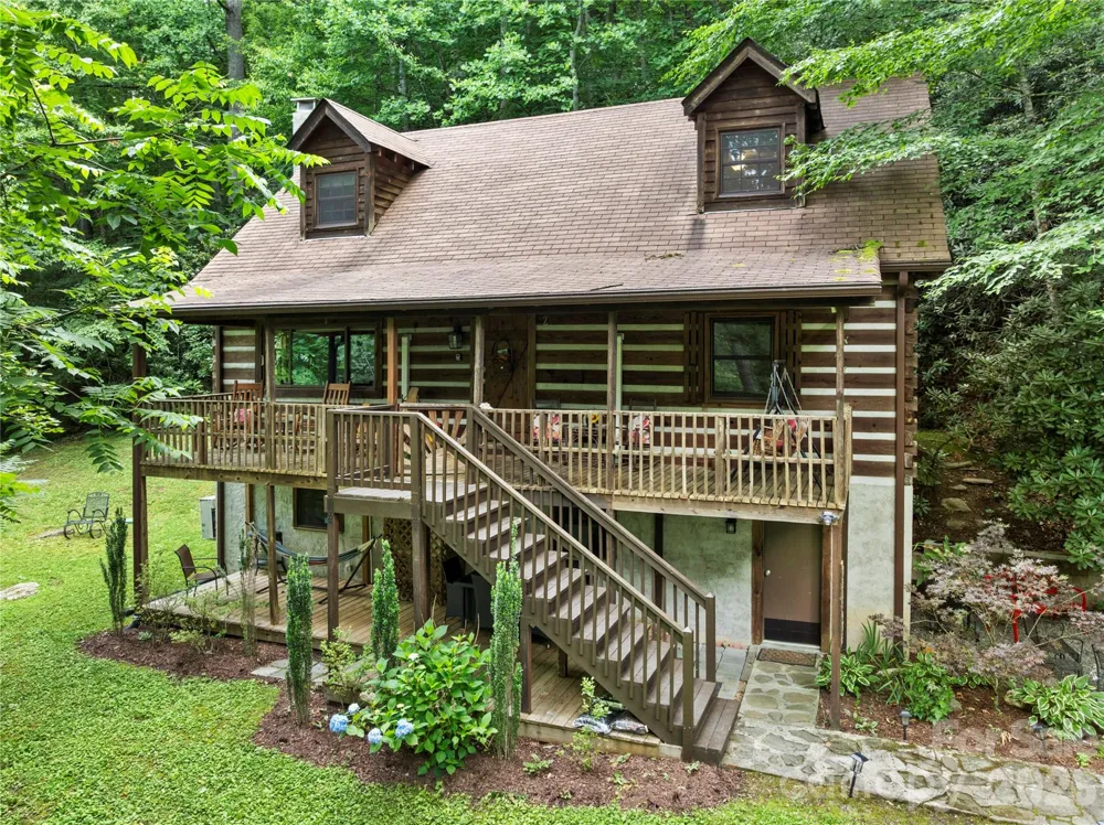 48 Buck Ridge Road Fairview, NC 28730