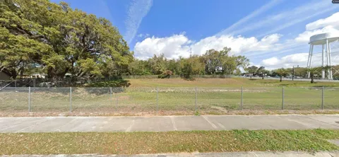 1216 E MAIN STREET