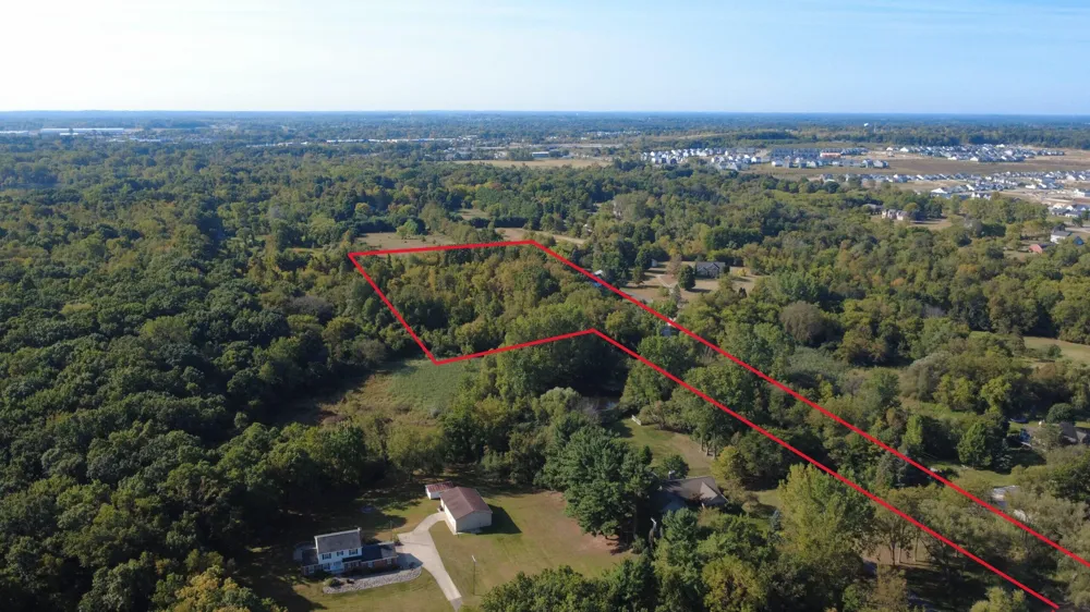 727 W W. Maple Road Road Milford, MI 48381