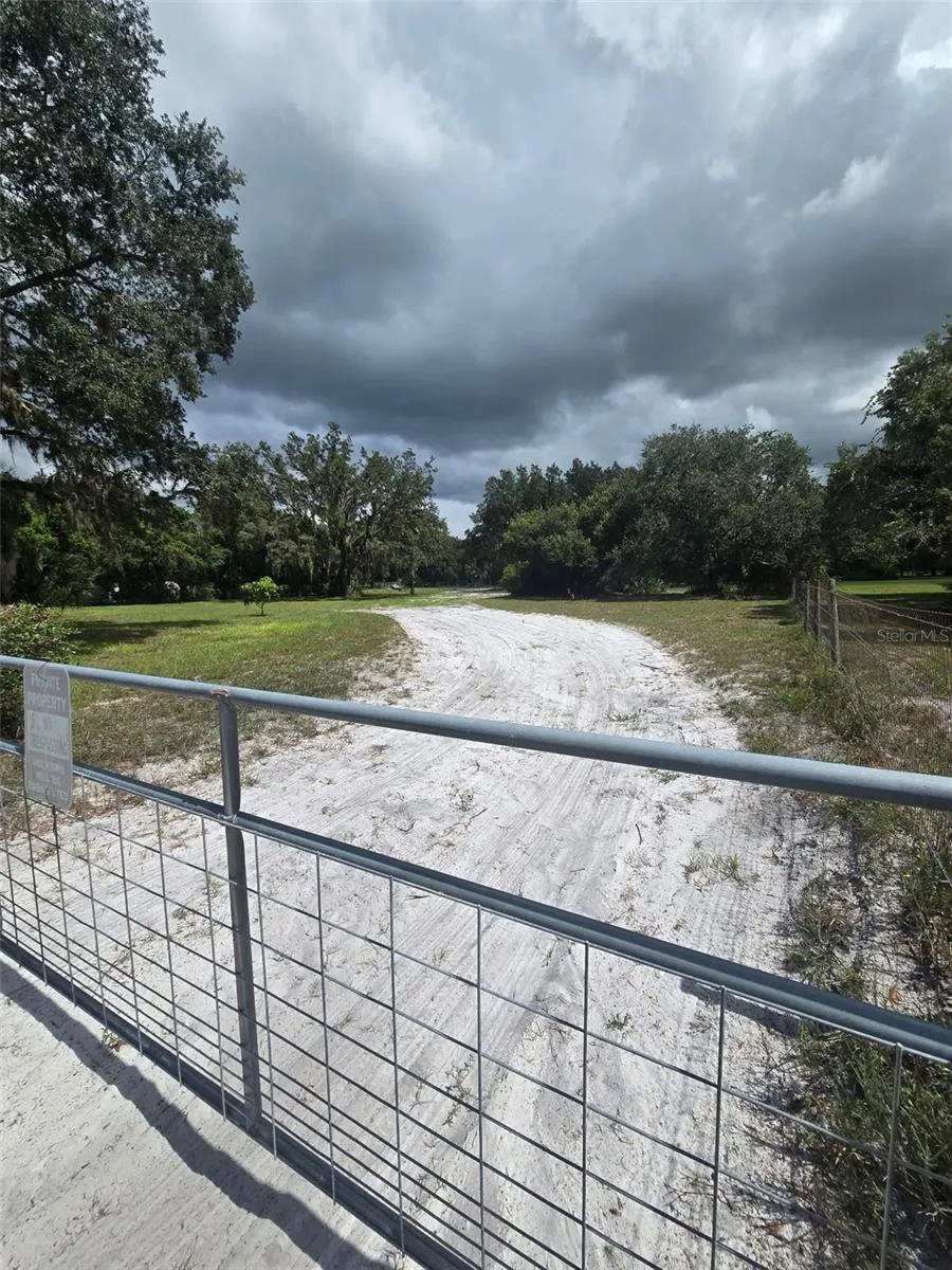 885 LAKE MARIAN ROAD Kenansville, FL 34739