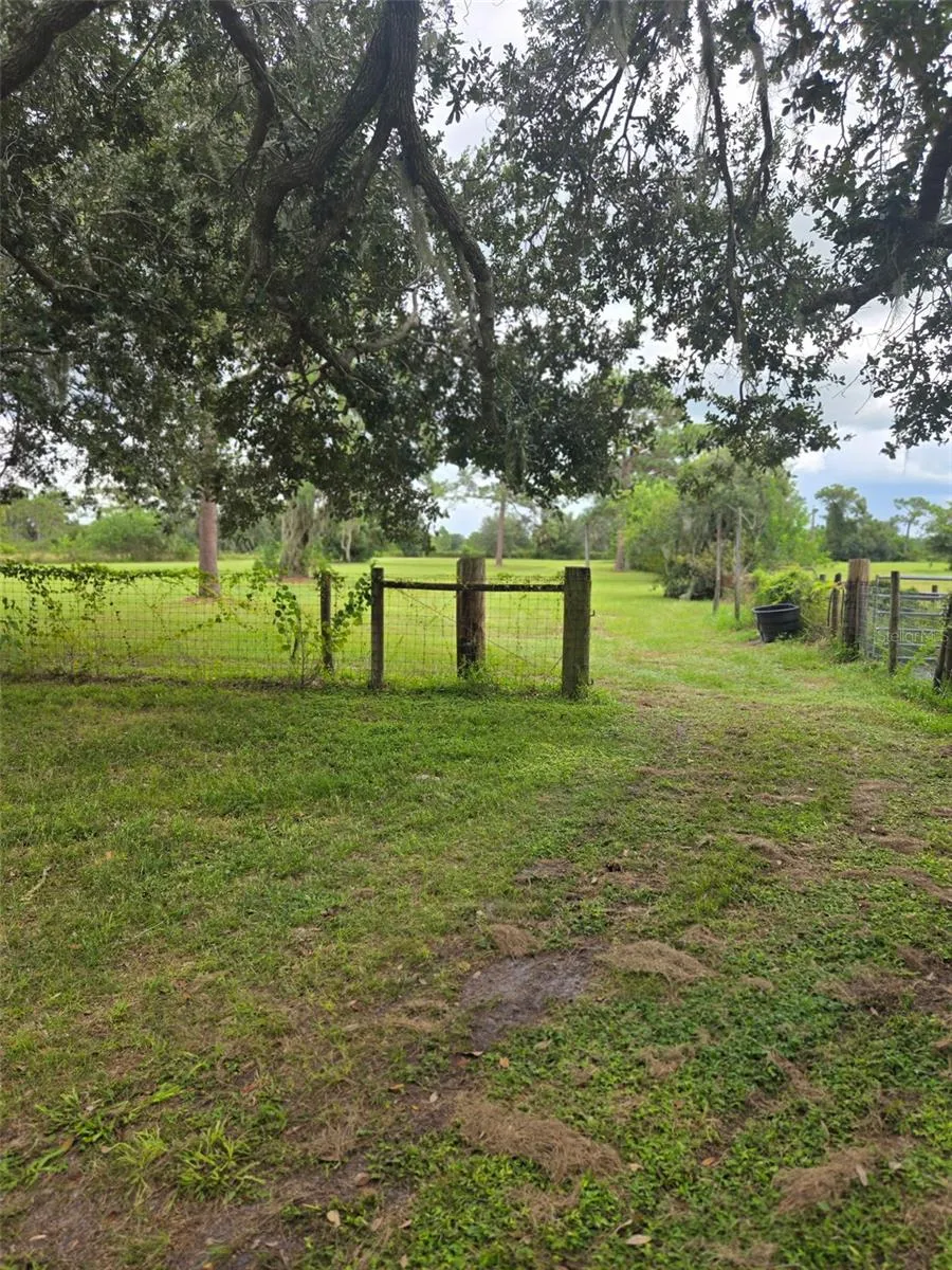 885 LAKE MARIAN ROAD Kenansville, FL 34739