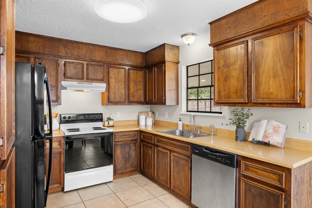 1081 7023 Prairie Elgin, TX 78621