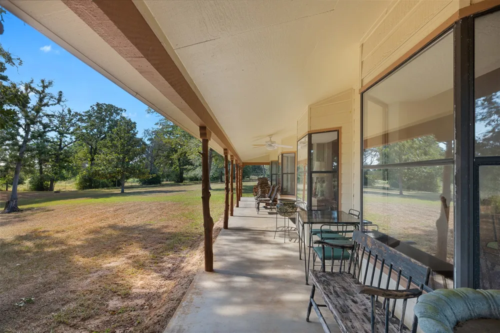 179 Stiewert Lane Paige, TX 78659