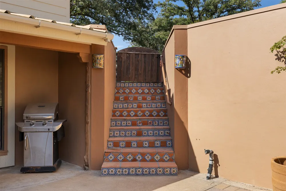 179 Stiewert Lane Paige, TX 78659