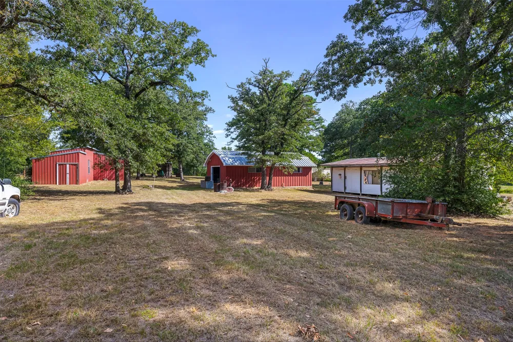 179 Stiewert Lane Paige, TX 78659