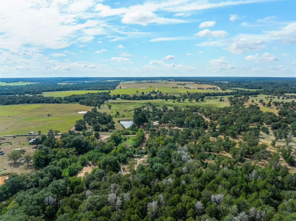 179 Stiewert Lane Paige, TX 78659