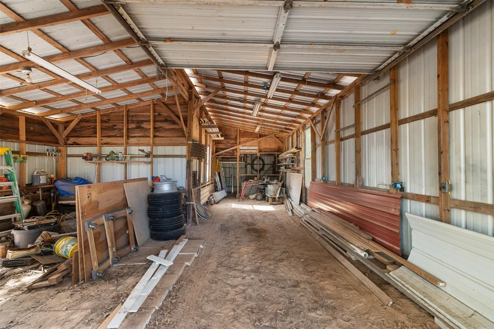 179 Stiewert Lane Paige, TX 78659