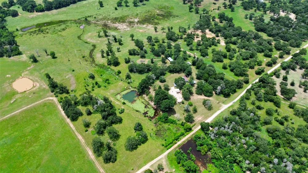 179 Stiewert Lane Paige, TX 78659