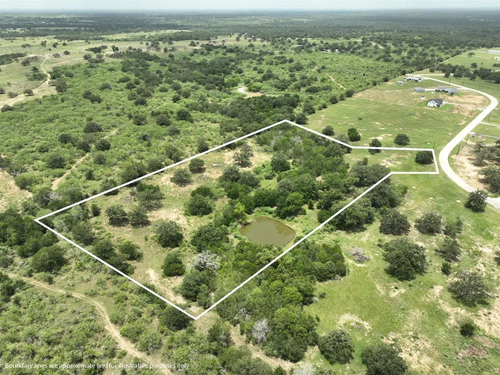 159 Starlight Path Red Rock, TX 78662