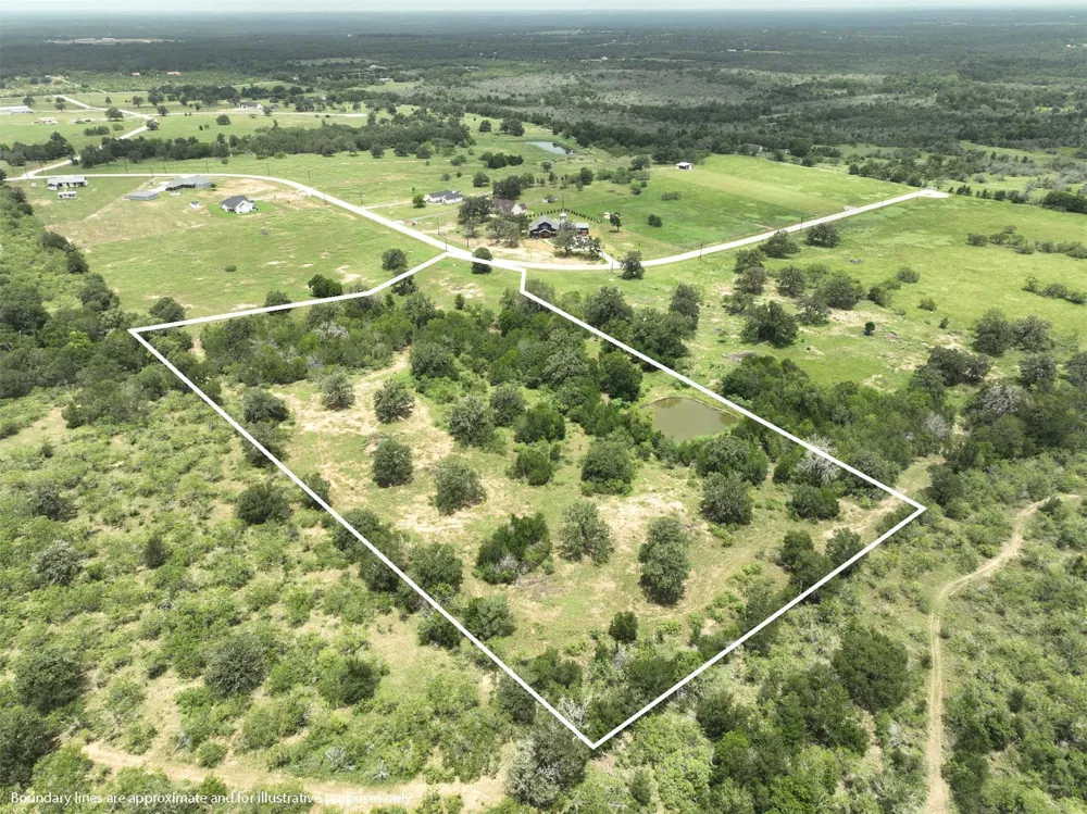 159 Starlight Path Red Rock, TX 78662