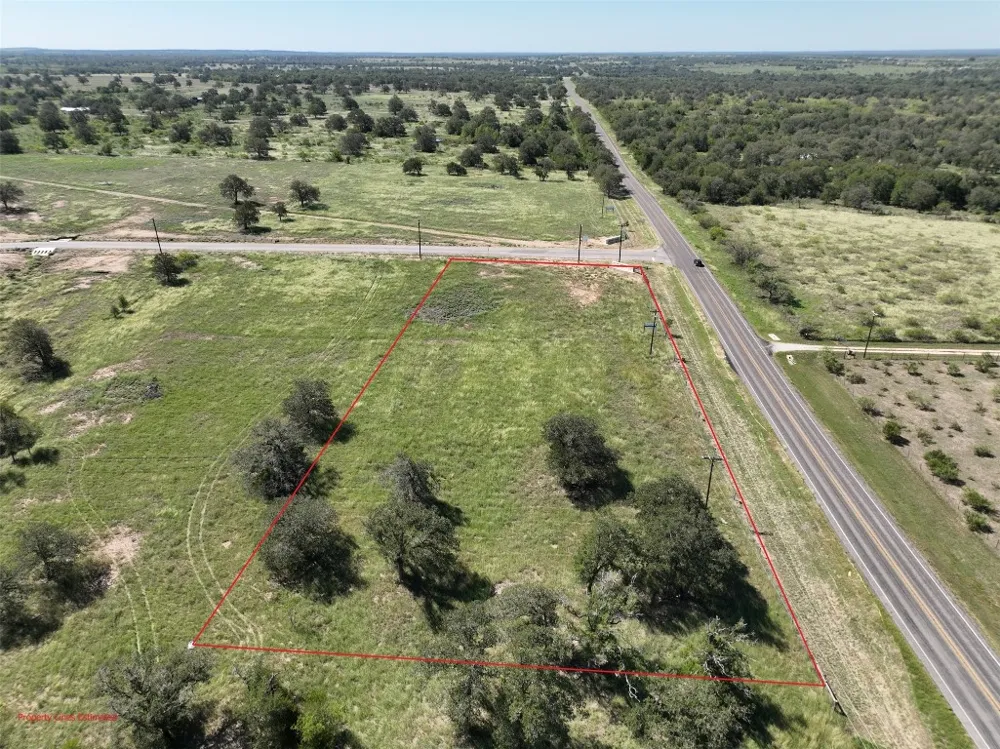 106 Sunny Day Dr Red Rock, TX 78662