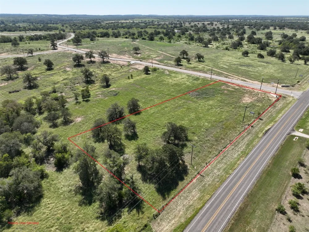 106 Sunny Day Dr Red Rock, TX 78662