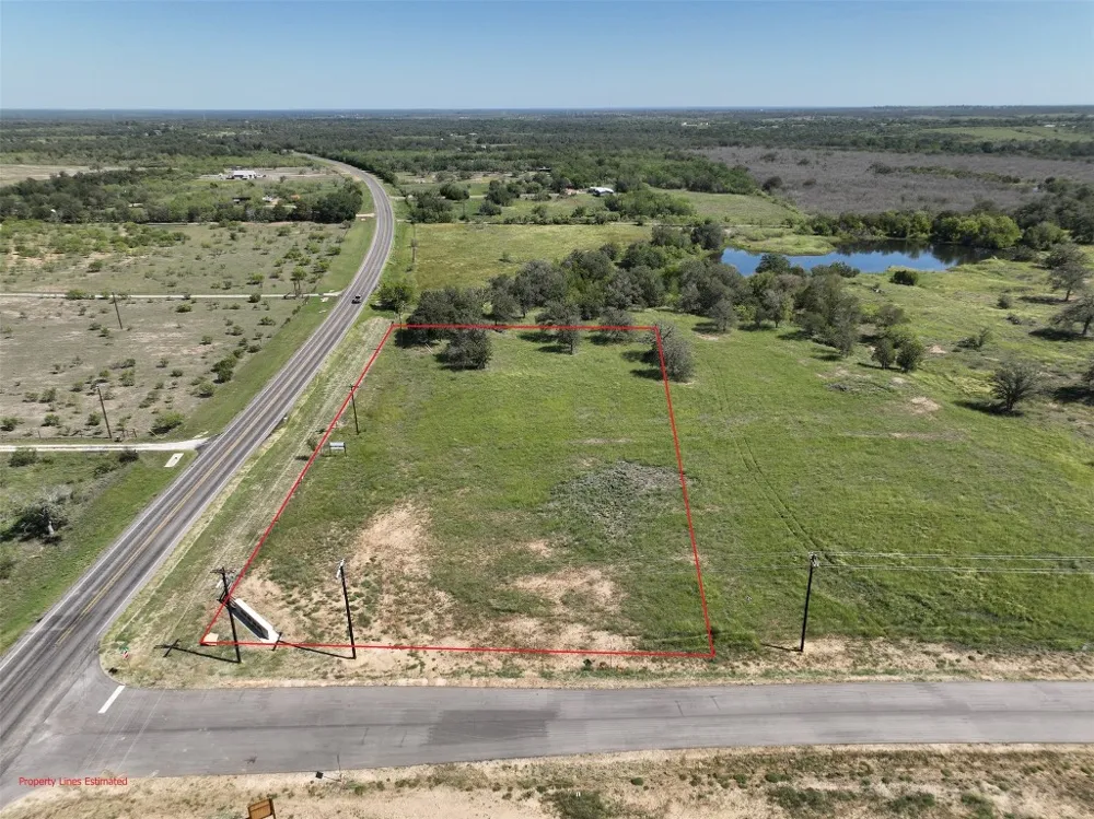 106 Sunny Day Dr Red Rock, TX 78662