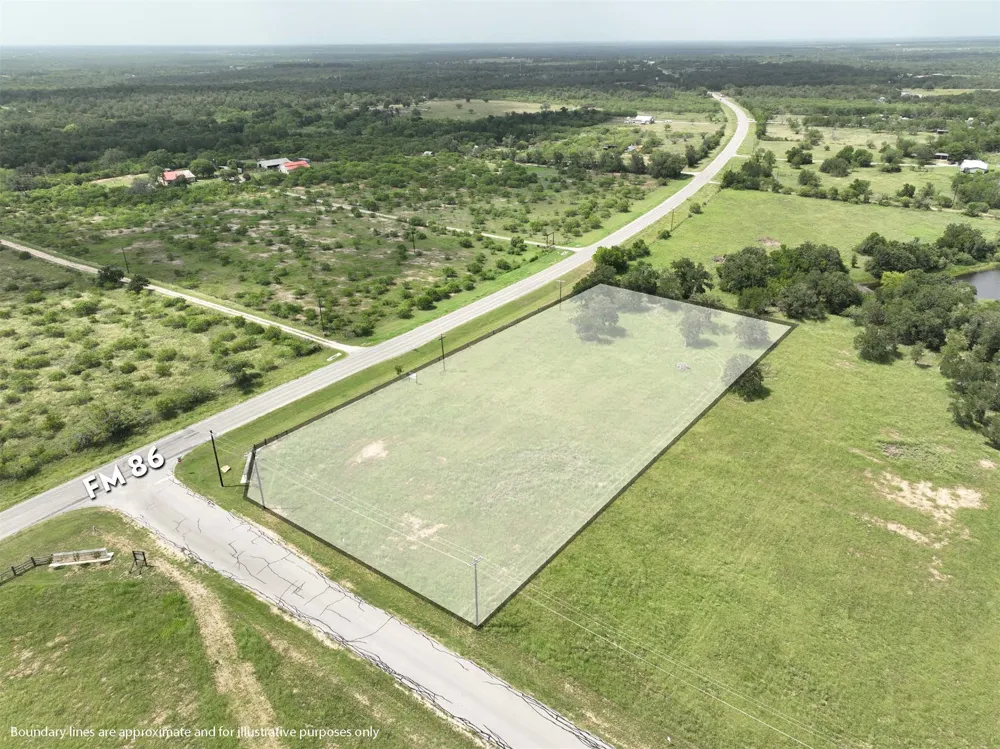 106 Sunny Day Dr Red Rock, TX 78662