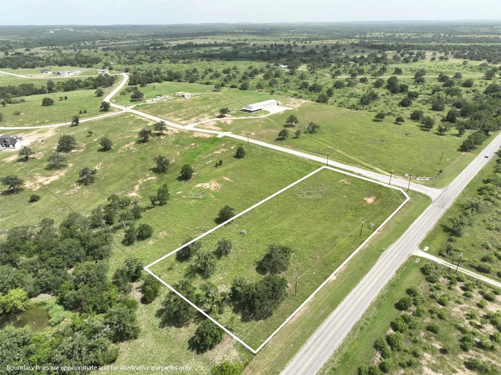 106 Sunny Day Dr Red Rock, TX 78662