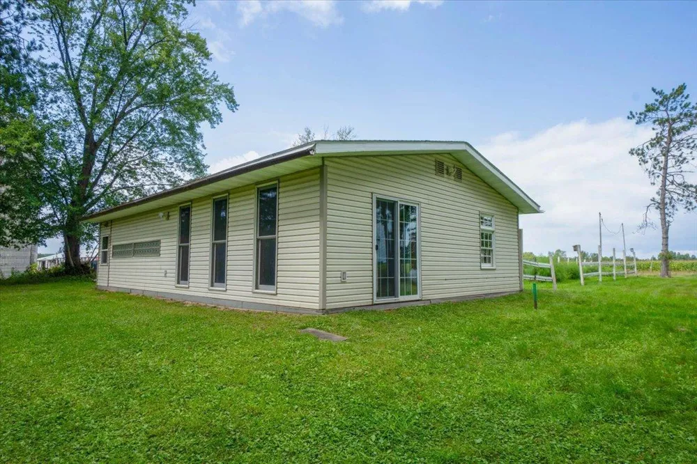 18444 290th Avenue Holcombe, WI 54745
