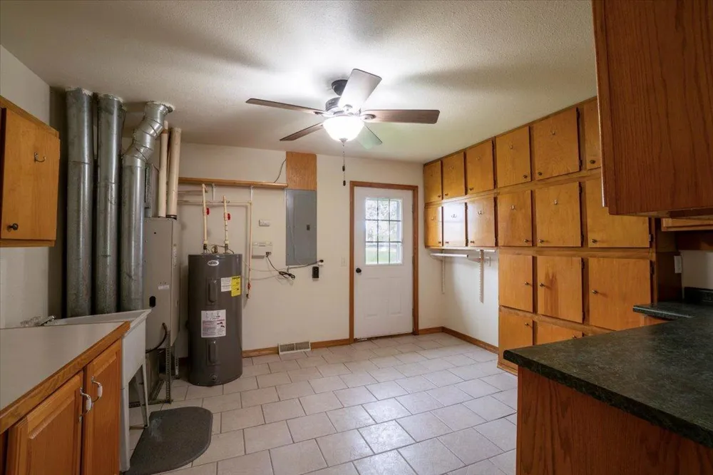 18444 290th Avenue Holcombe, WI 54745